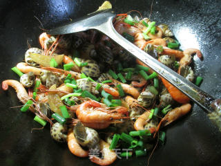 Fried Snails with Prawns recipe