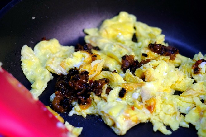 Scrambled Eggs with Sausage recipe