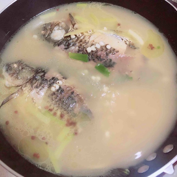 Winter Melon, Coix Seed and Crucian Fish Soup recipe