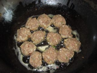 Spaghetti with Meatballs and Red Sauce recipe