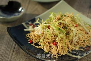 Bitter Chrysanthemum Enoki Mushroom Mixed with Dried Shreds recipe