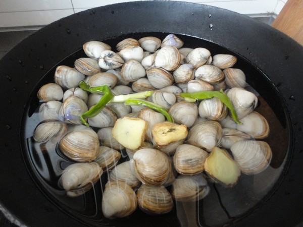 Clams with Cold Clams recipe