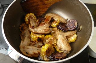 Braised Chicken Wings with Black Pepper and Corn recipe