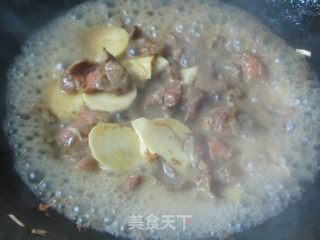 Stir-fried Beef with Winter Bamboo Shoots and Cauliflower recipe