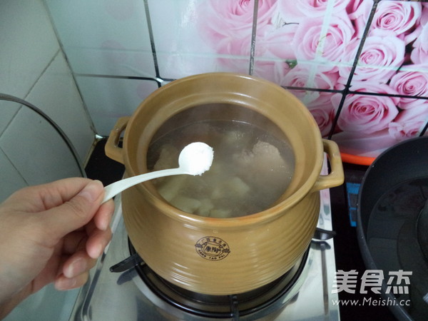 Yam Pork Ribs Soup recipe