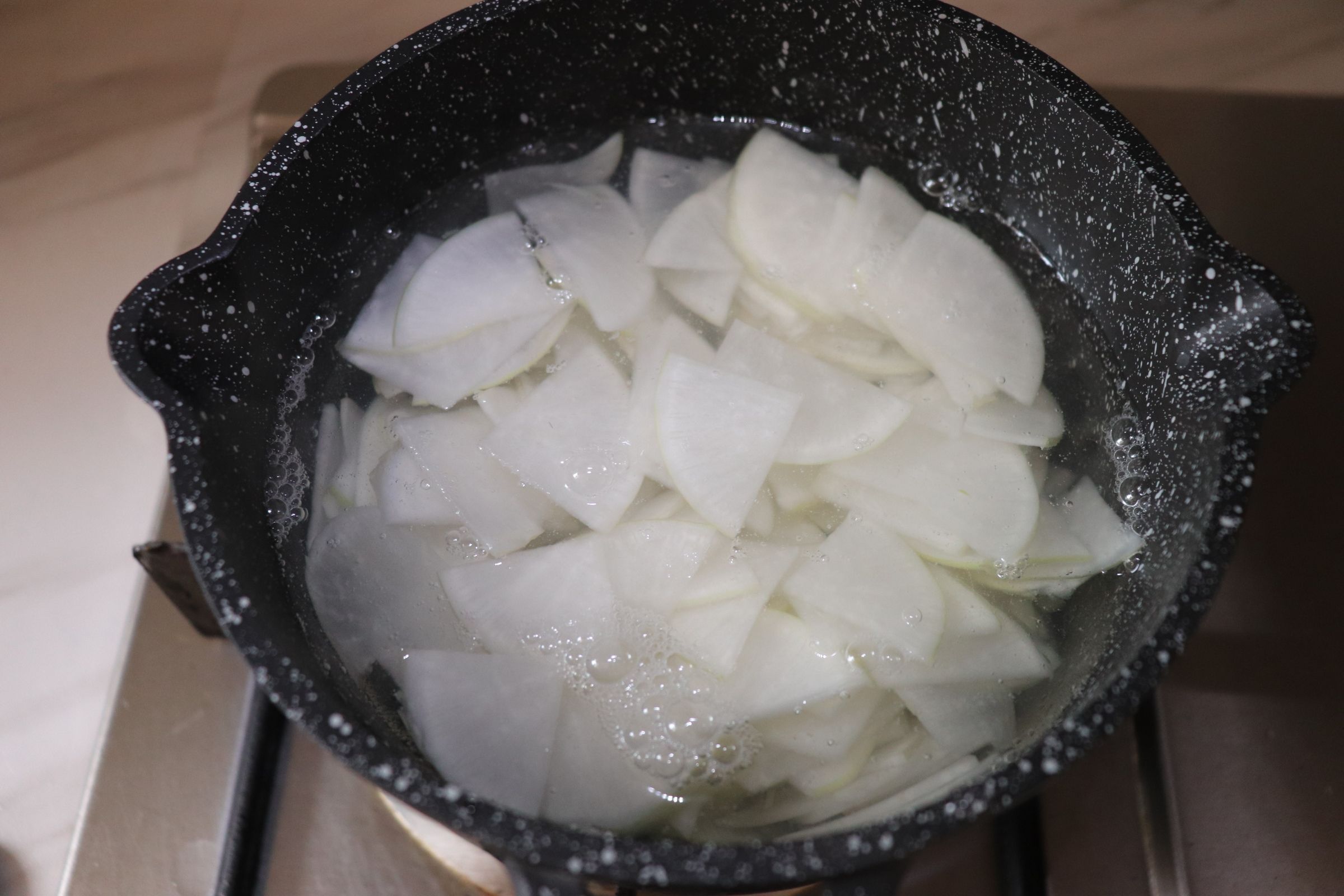 Sweet Vinegar White Radish recipe