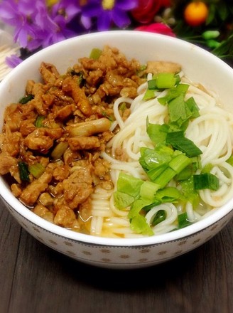 Lean Meat Hot Noodle Soup recipe