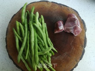 Stir-fried Pork with Beans recipe