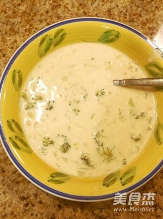 Cream Cheese Broccoli Soup