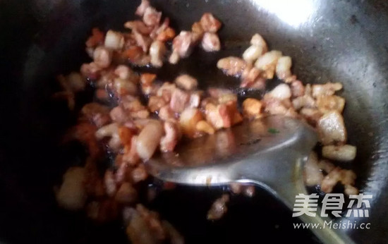 Fried Pork with Onion recipe