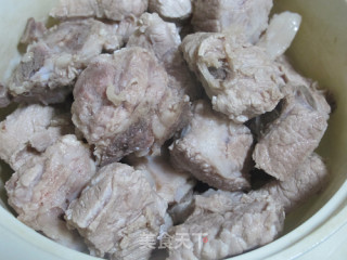 Braised Pork Ribs with Quail Eggs recipe