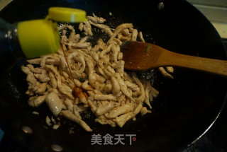 Shredded Chicken, Green Pepper and Dried Tofu recipe