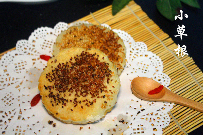 Sesame Glutinous Rice Cake recipe