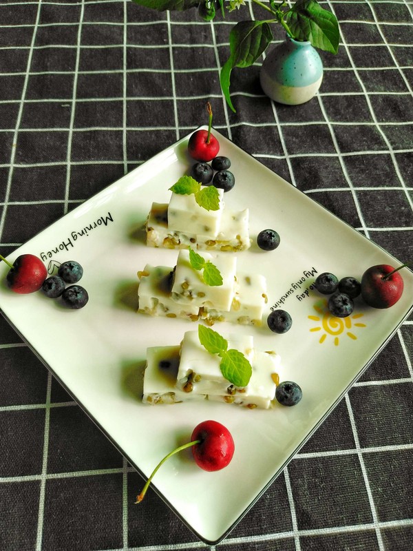 Linden Snow Honey Mung Bean Cake recipe