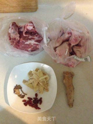 Astragalus Meat Bone Trotters recipe