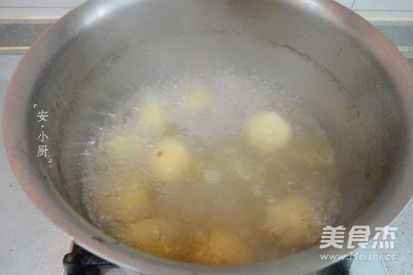 Pan-fried Baby Potatoes with Curry recipe