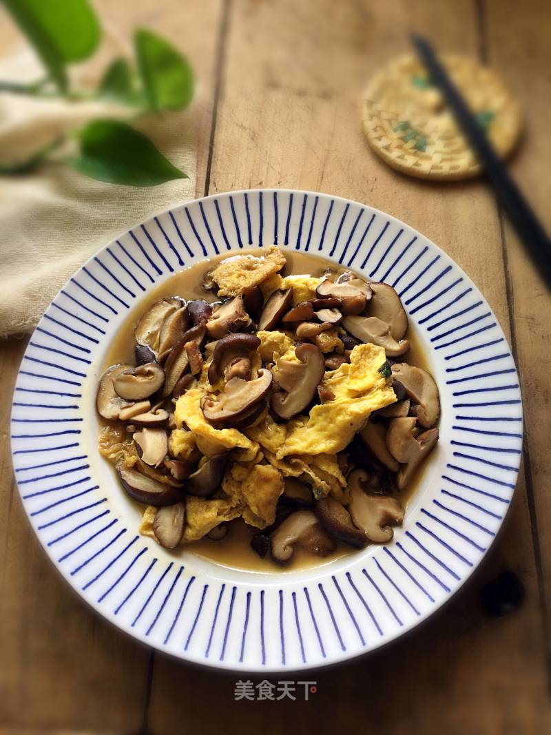 Scrambled Eggs with Mushrooms recipe