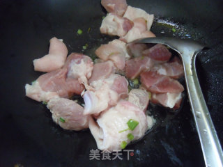 Choose Food in September to Prevent Dryness in Autumn-lotus Buckle Pig's Knuckle Bag recipe