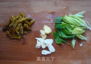 Fried Konjac Tofu with Pickled Peppers recipe