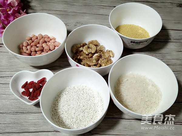 Puzzle Walnut Porridge recipe