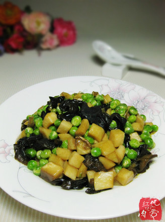 Pleurotus Eryngii and Fungus Fried Peas recipe