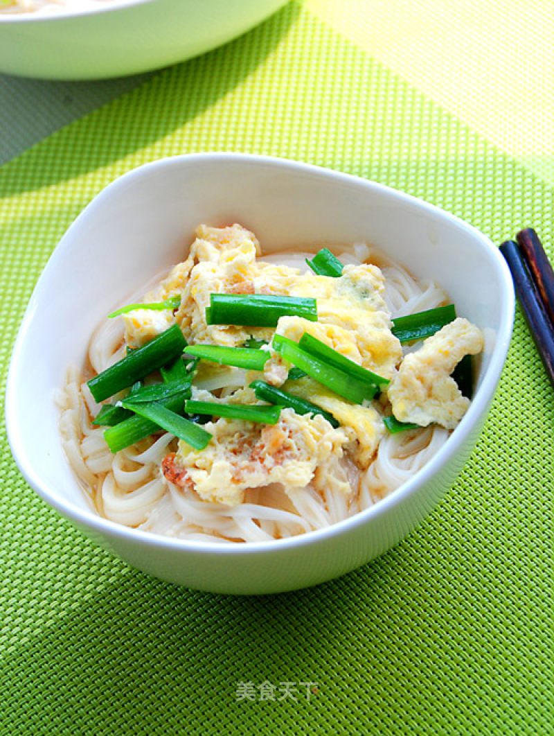 Noodles with Sea Rice and Egg recipe