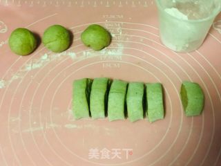 Potato Flour and Shrimp Skin Egg Box recipe