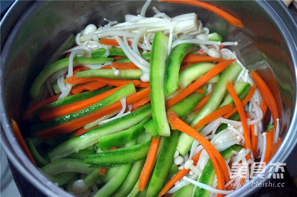 Stuffed Bamboo Fungus recipe