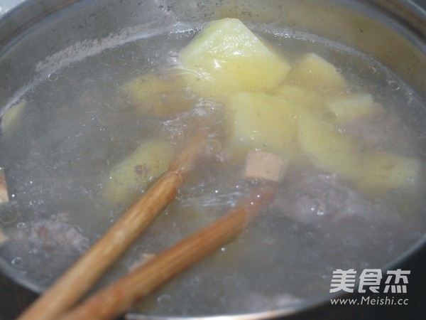 Curry Potato Beef Brisket Soup recipe