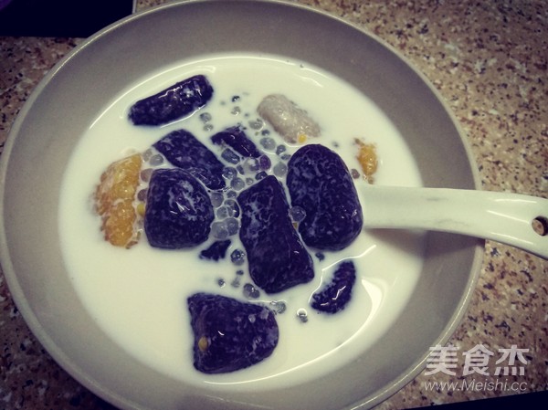 Three-color Taro Ball Milk Sago recipe