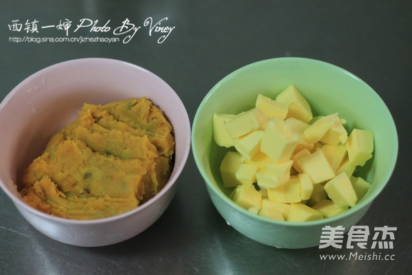 Sesame Sweet Potato Pagoda recipe