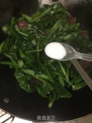 Stir-fried Sausage with Chinese Kale recipe
