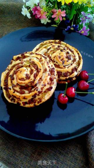 #aca婚纱明星大赛# Roasted Pork Roll with Green Pepper recipe