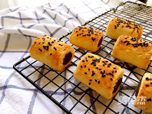 Golden Bean Paste Roll recipe