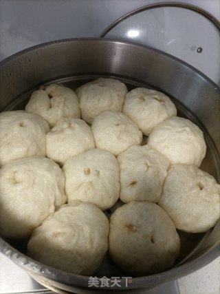 Sauerkraut Vermicelli Pork Bun recipe