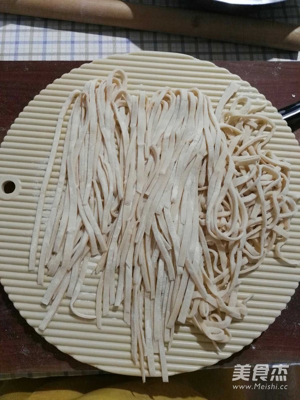 Hand-rolled Noodles with Noodles recipe