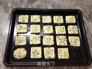 Chive Soda Crackers recipe