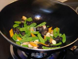 Fried Shrimp with Snow Pea recipe