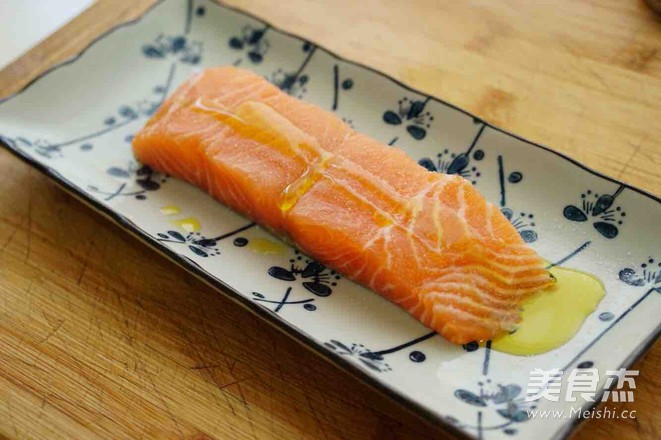 Fried Salmon Sushi recipe