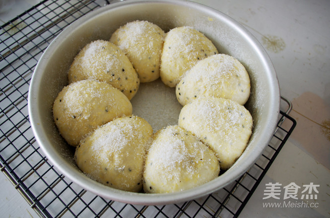 Yogurt Flower Bread recipe