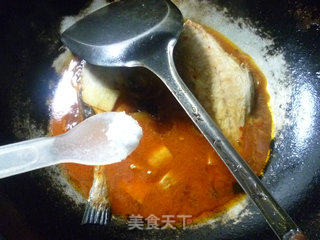 Sour and Spicy Rubber Fish recipe