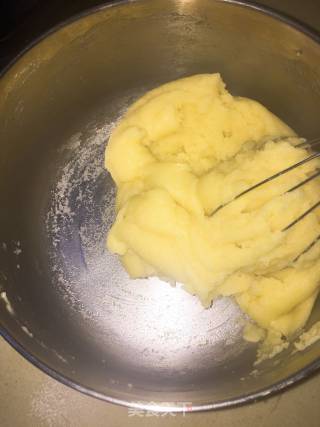 Meringue Cream Puffs recipe