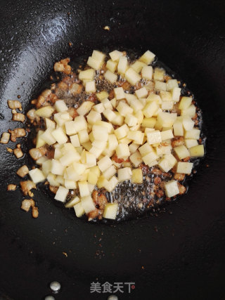 Stir-fried Pork Belly Four Diced recipe