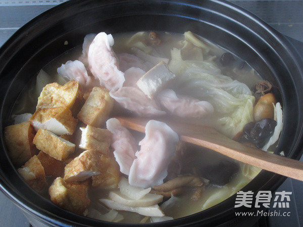 Thick Soup and Umami Hot Pot recipe