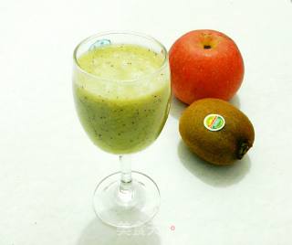 Freshly Squeezed Banana Kiwi Juice recipe