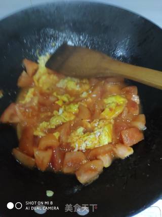 Scrambled Eggs with Tomatoes recipe