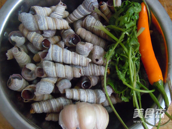 Spicy Stir-fried Nail Snails recipe