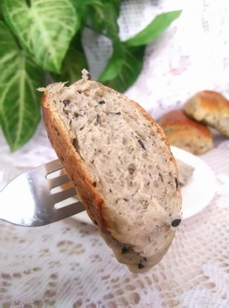 Black Sesame Bread Roll recipe