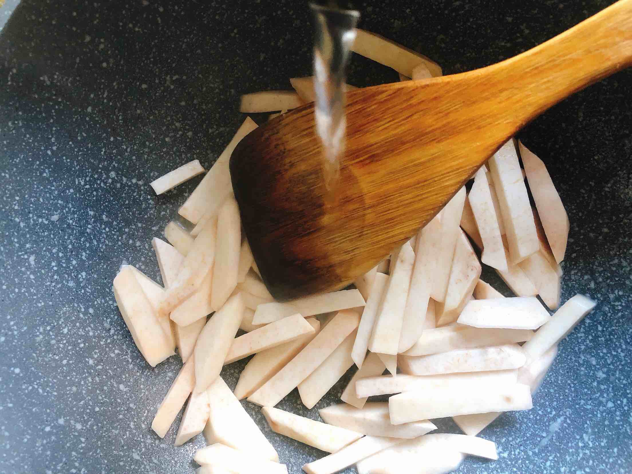 Stewed Taro with Dried Vegetables recipe