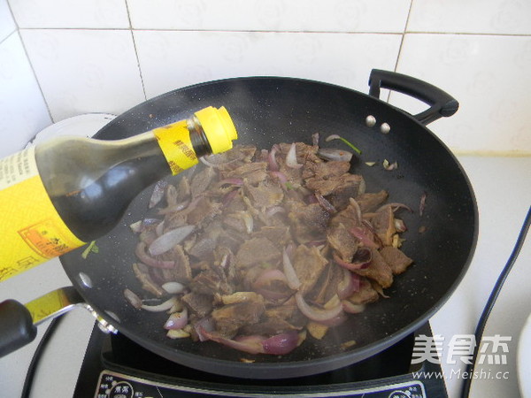 Stir-fried Beef with Sauce recipe